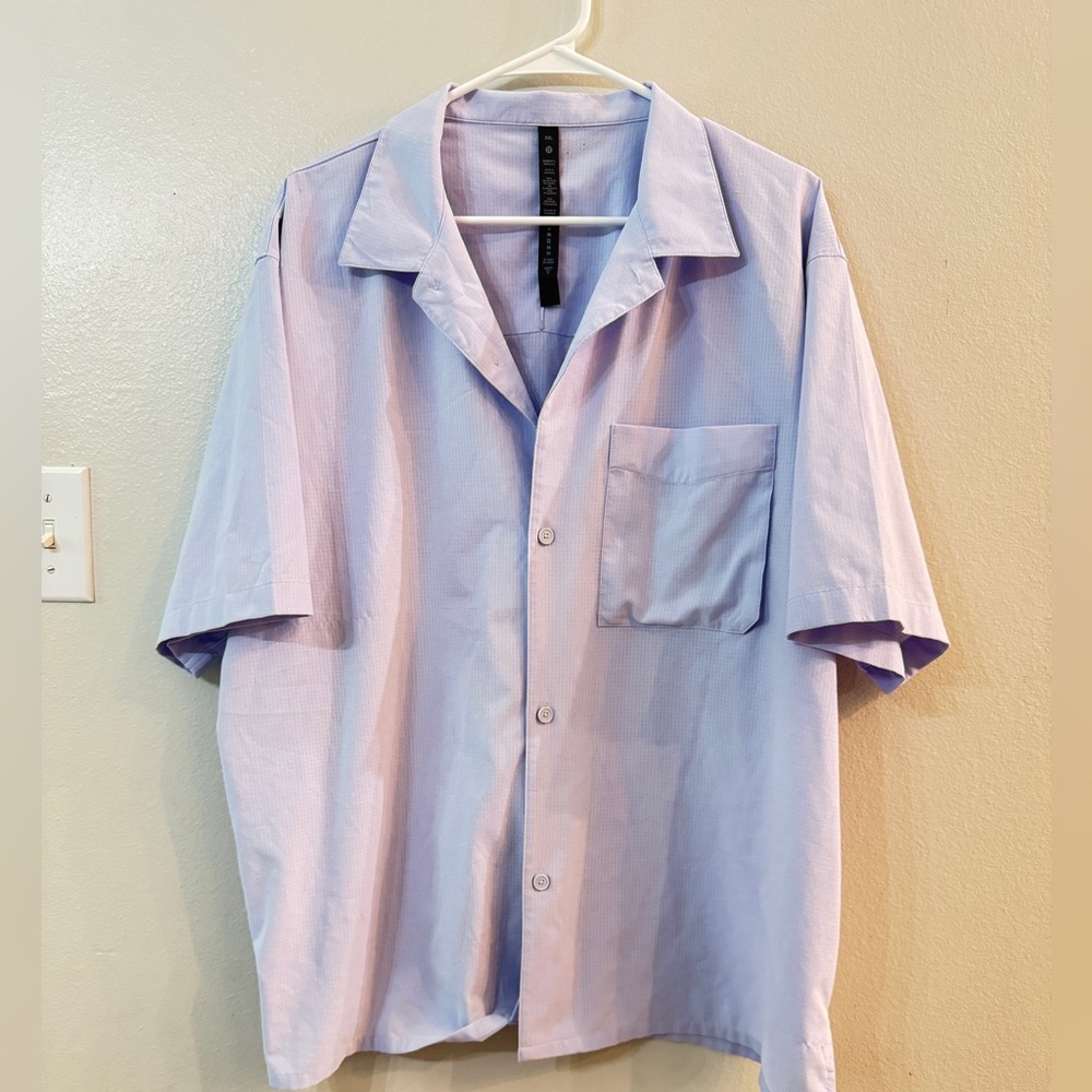 Lululemon Lavendar Men's Shirt